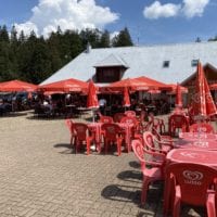 Terrasse du restaurant de Juraparc
