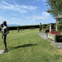 Statues de Malbine dans le jardin de Madame - signal de bougy