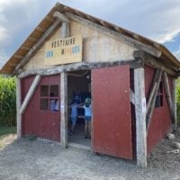 Vestiaires sportifs Ă Urba Byrinthe