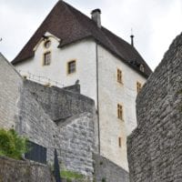 chateau_valangin_montée