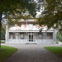 vue de la maison en face