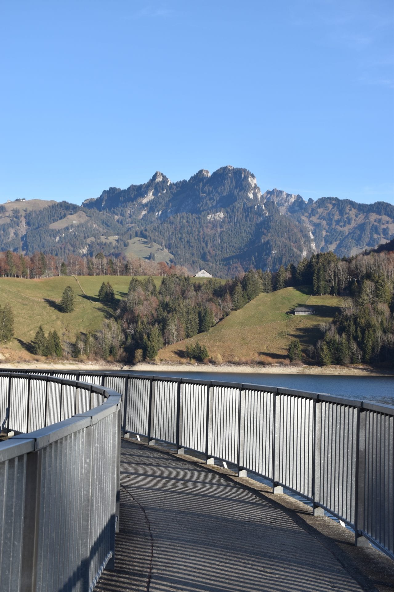 Les Gorges de la Jogne – Randonnée en famille à Gorges de la Jogne, Route  du Pessot, Broc, Suisse – Randos en Famille