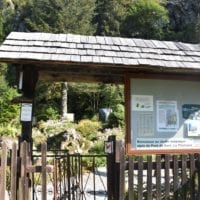 l'entrée du jardin alpin