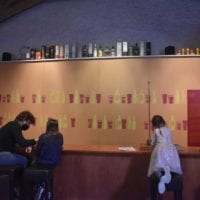 le bar de la salle de jeux
