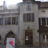 l'entrée du musée