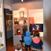les enfants devant le documentaire